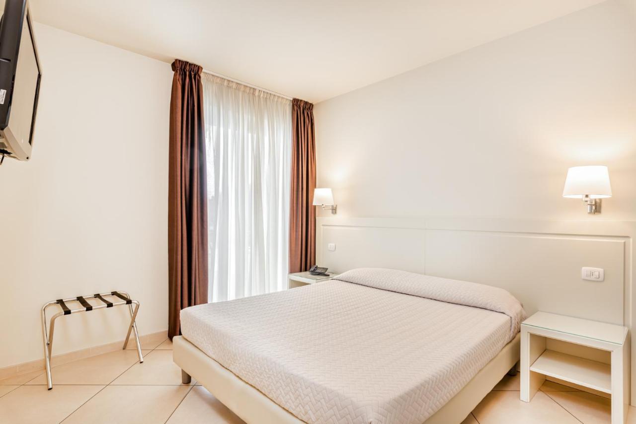 Hotel & Residence Exclusive Marina Di Carrara Eksteriør billede